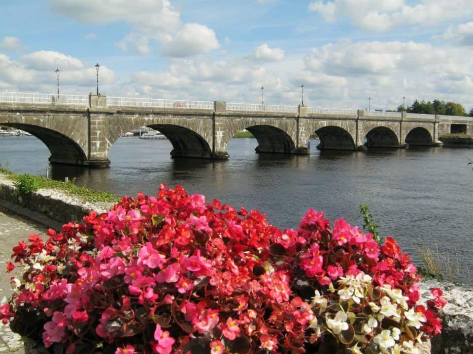 Charlotte'S Way B&B Banagher Esterno foto